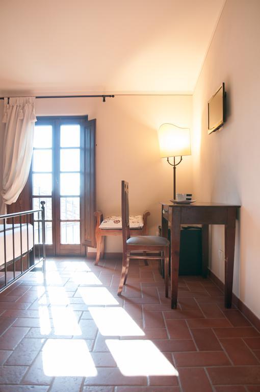 Agriturismo Borgo Tra Gli Olivi كاستيجليون فيورنتينو الغرفة الصورة