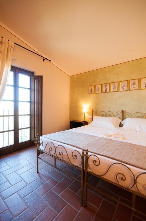 Agriturismo Borgo Tra Gli Olivi كاستيجليون فيورنتينو المظهر الخارجي الصورة